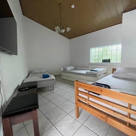 Gemuetliche Mit Wlan, Tv Und Parkplatz Appartamento *