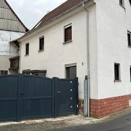 Gemuetliche Mit Wlan, Tv Und Parkplatz *
